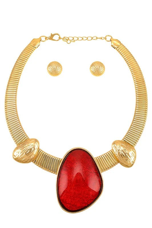 Red Resin Pendant Necklace Set