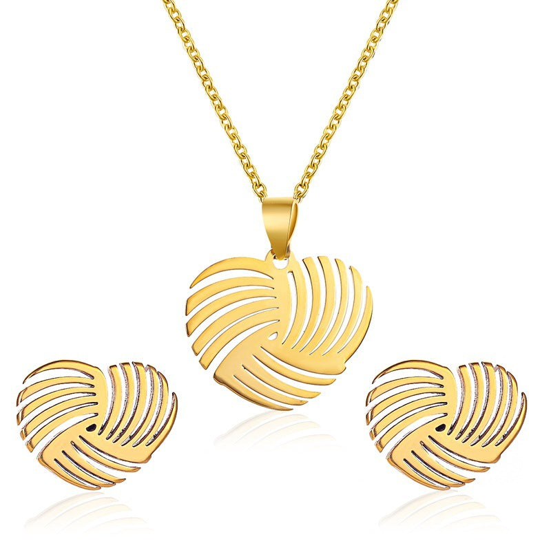 Heart Pendant Necklace Set