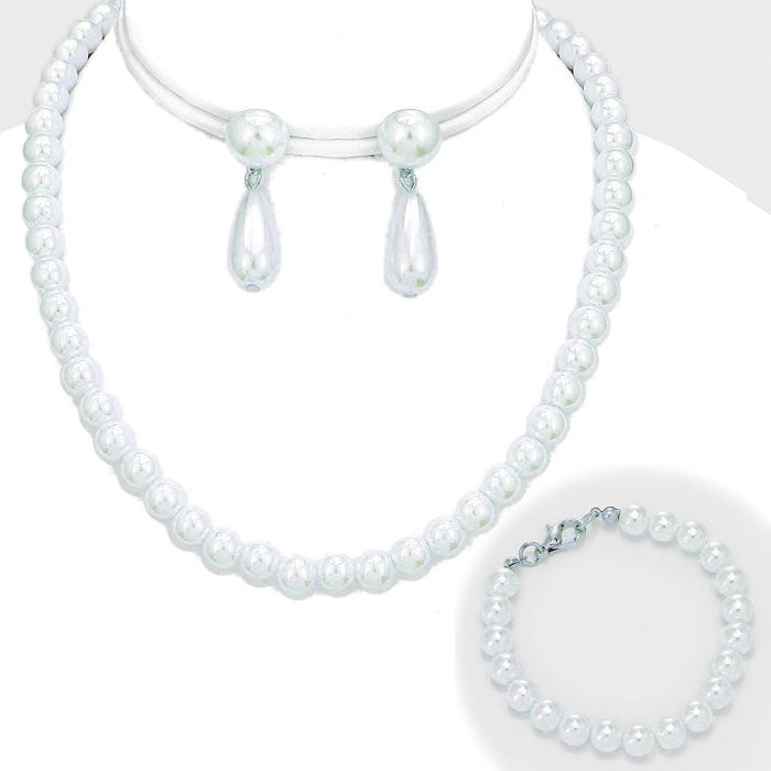 Simple Pearl Necklace Set