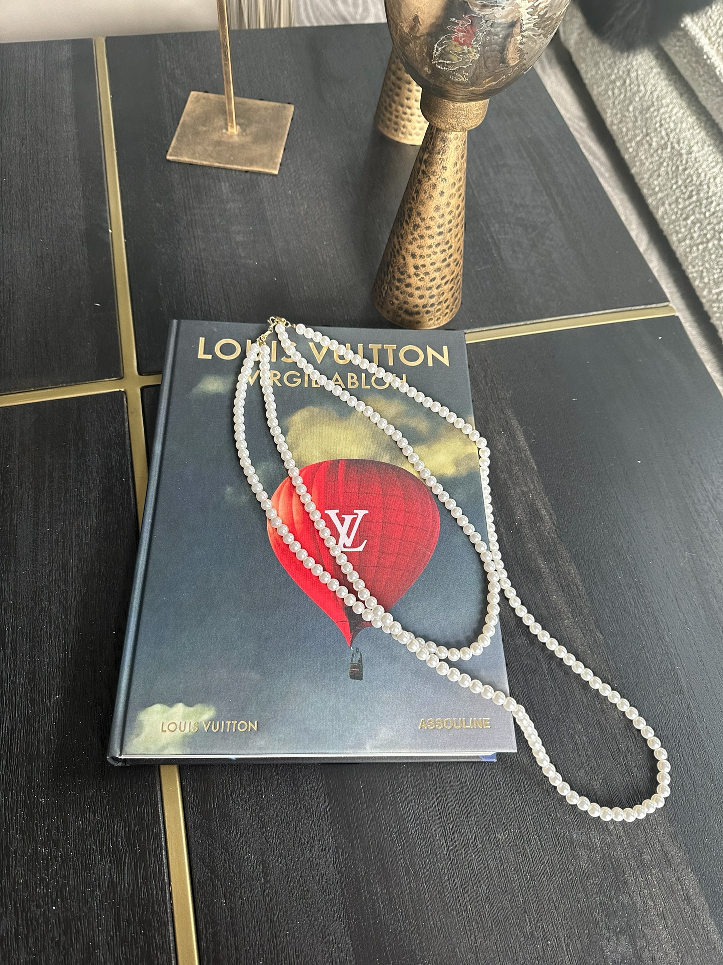 Double-Layered Long Pearl Necklace – Effortless Elegance