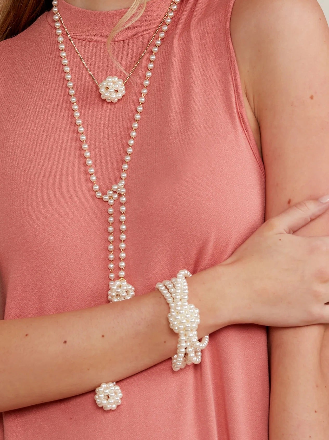 Lustrous Knotted Pearl Bracelet