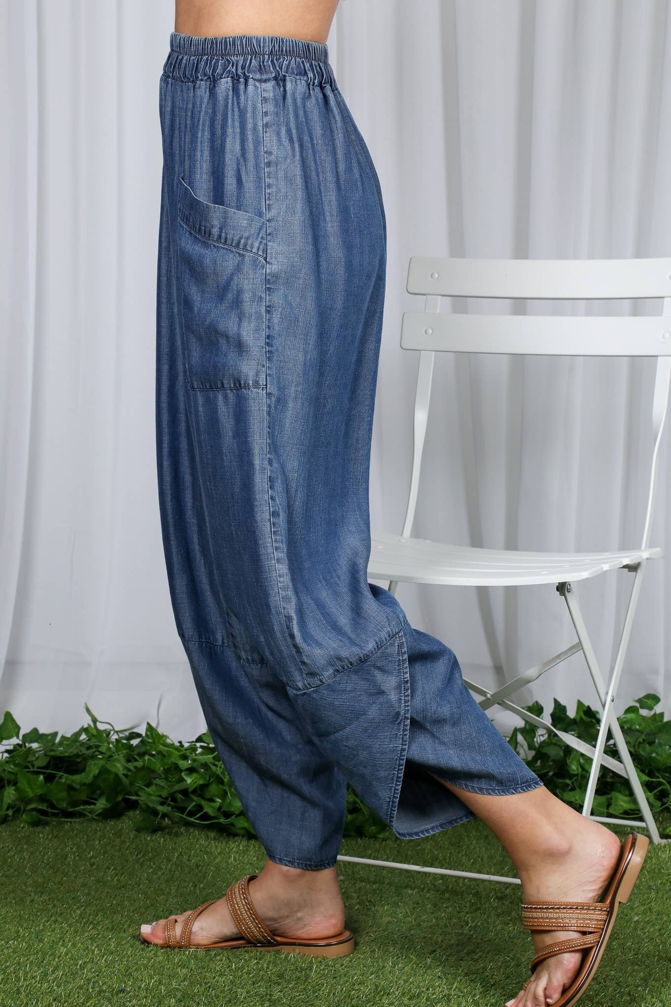 High-Waisted Chambray Barrel Pants | Relaxed Fit Women's Pants