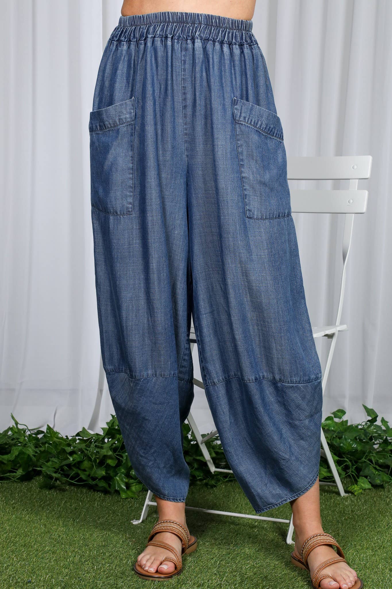 High-Waisted Chambray Barrel Pants | Relaxed Fit Women's Pants