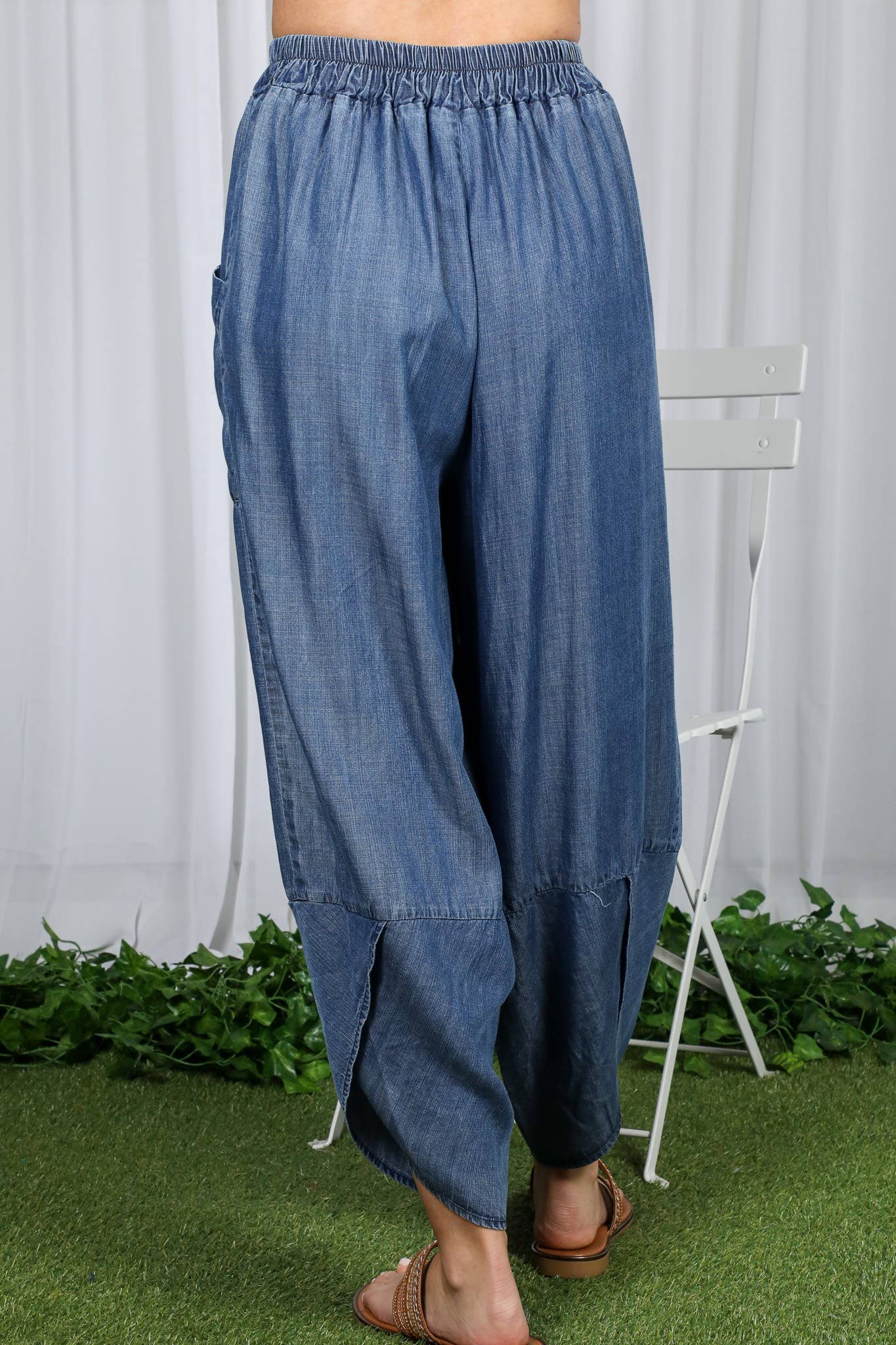High-Waisted Chambray Barrel Pants | Relaxed Fit Women's Pants