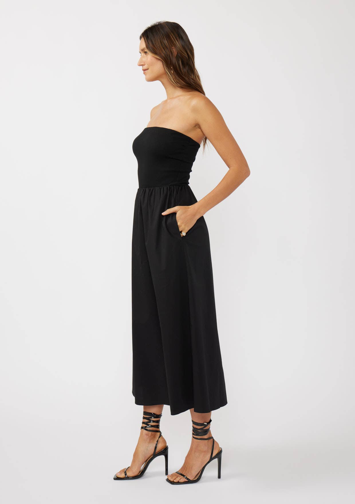 Strapless Tube Maxi Dress with Side Pockets: Black / L