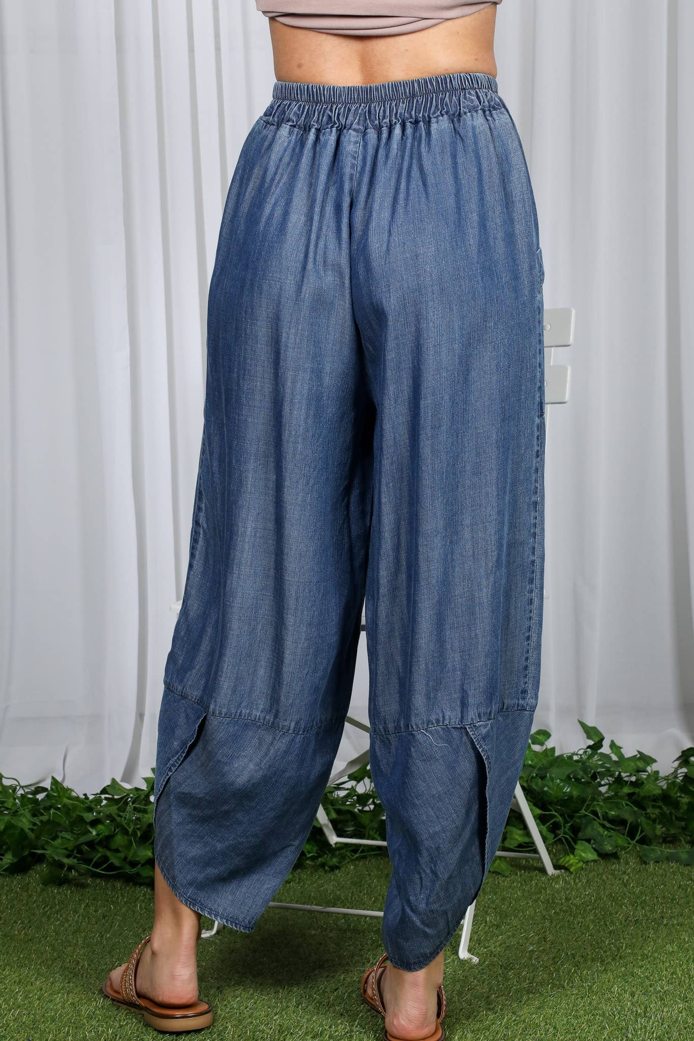 High-Waisted Chambray Barrel Pants | Relaxed Fit Women's Pants