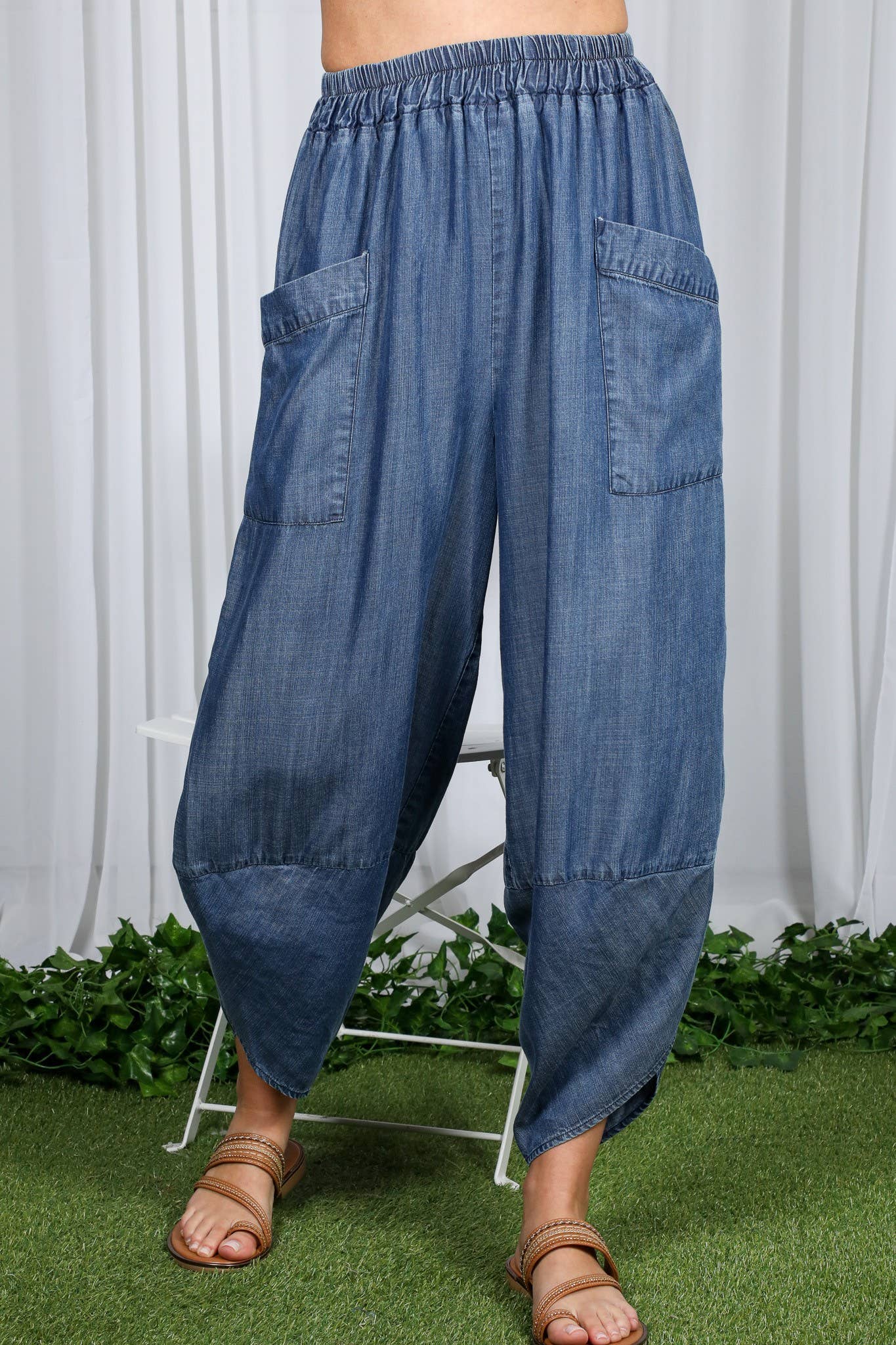 High-Waisted Chambray Barrel Pants | Relaxed Fit Women's Pants
