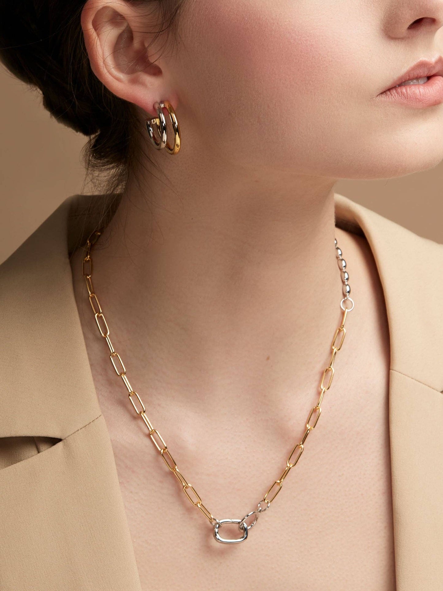 Two Tone Beaded Mixed Link Collar Necklace: Gold/Silver