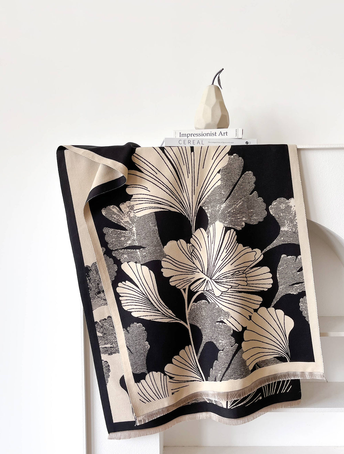 Black / Cream Large Ginkgo Reversible Wrap